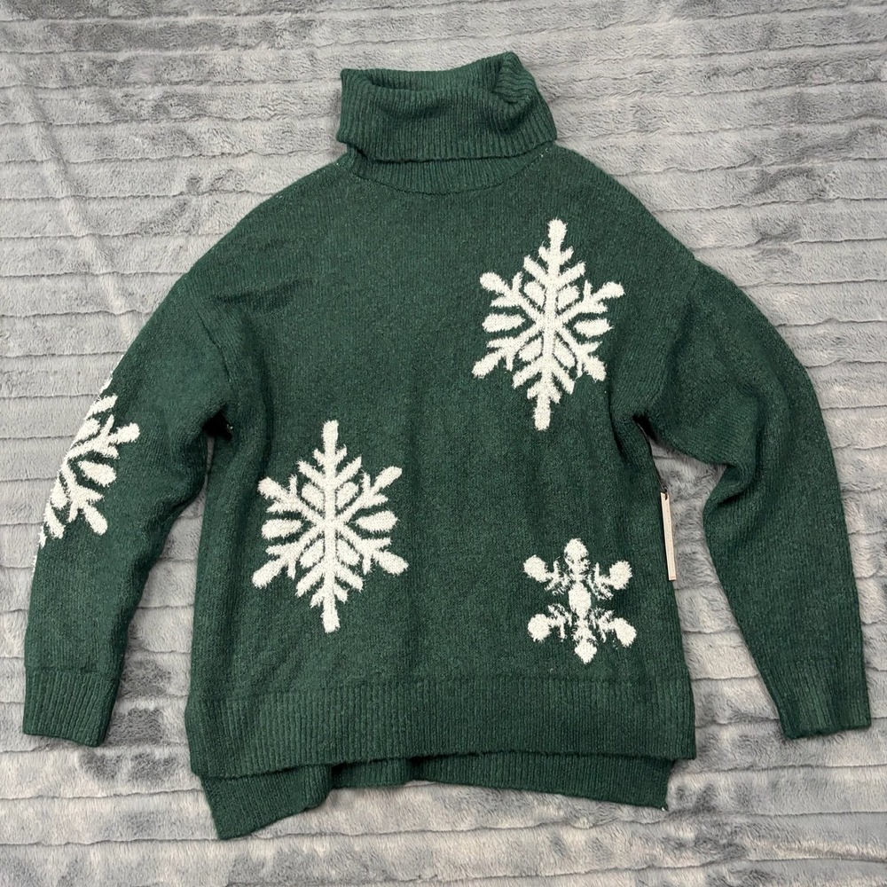 Cupcakes and Cashmere Green Snowflake Turtleneck Sweater Large Holiday Winter